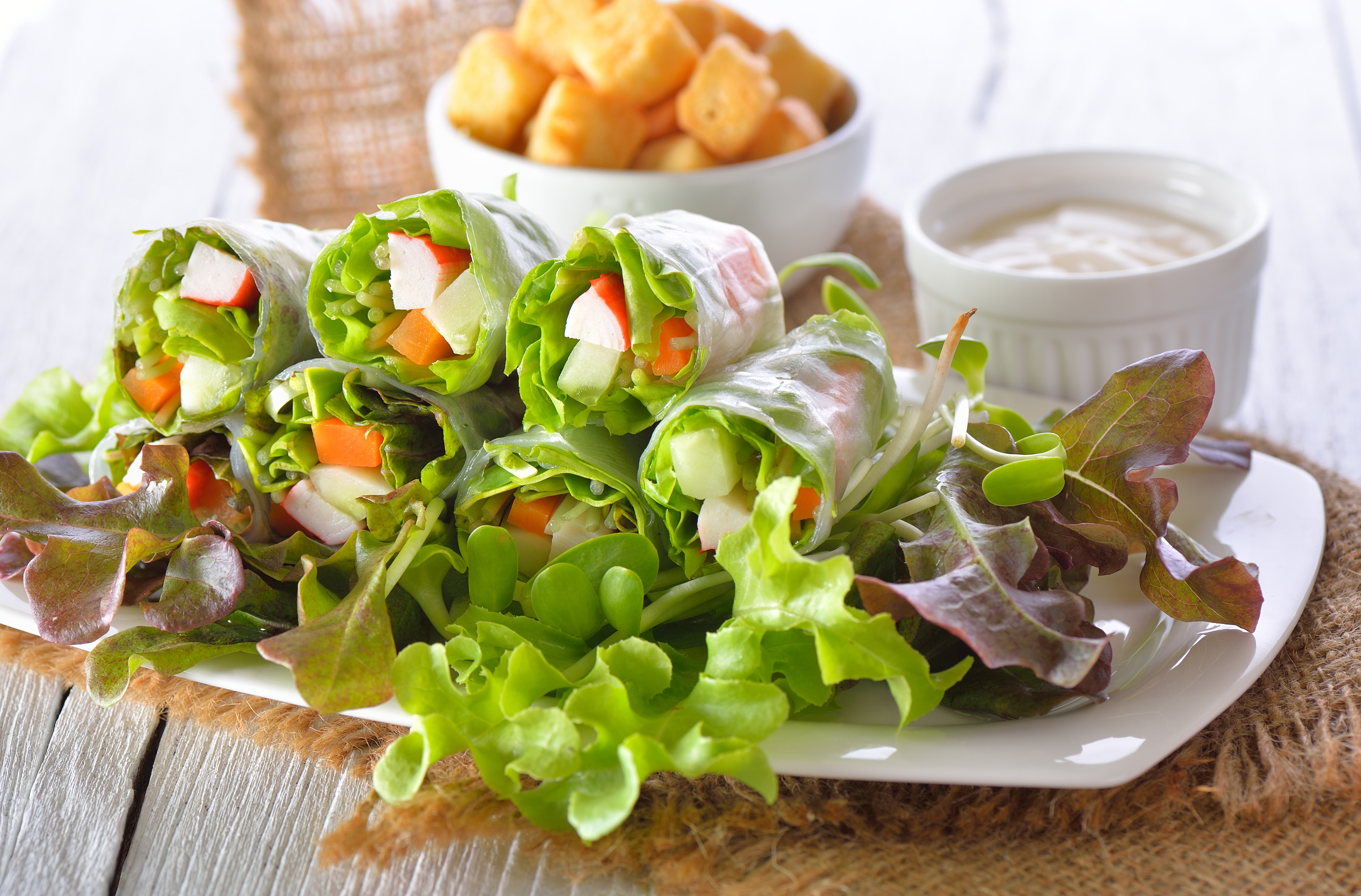 Рецепты овощных салатов на стол