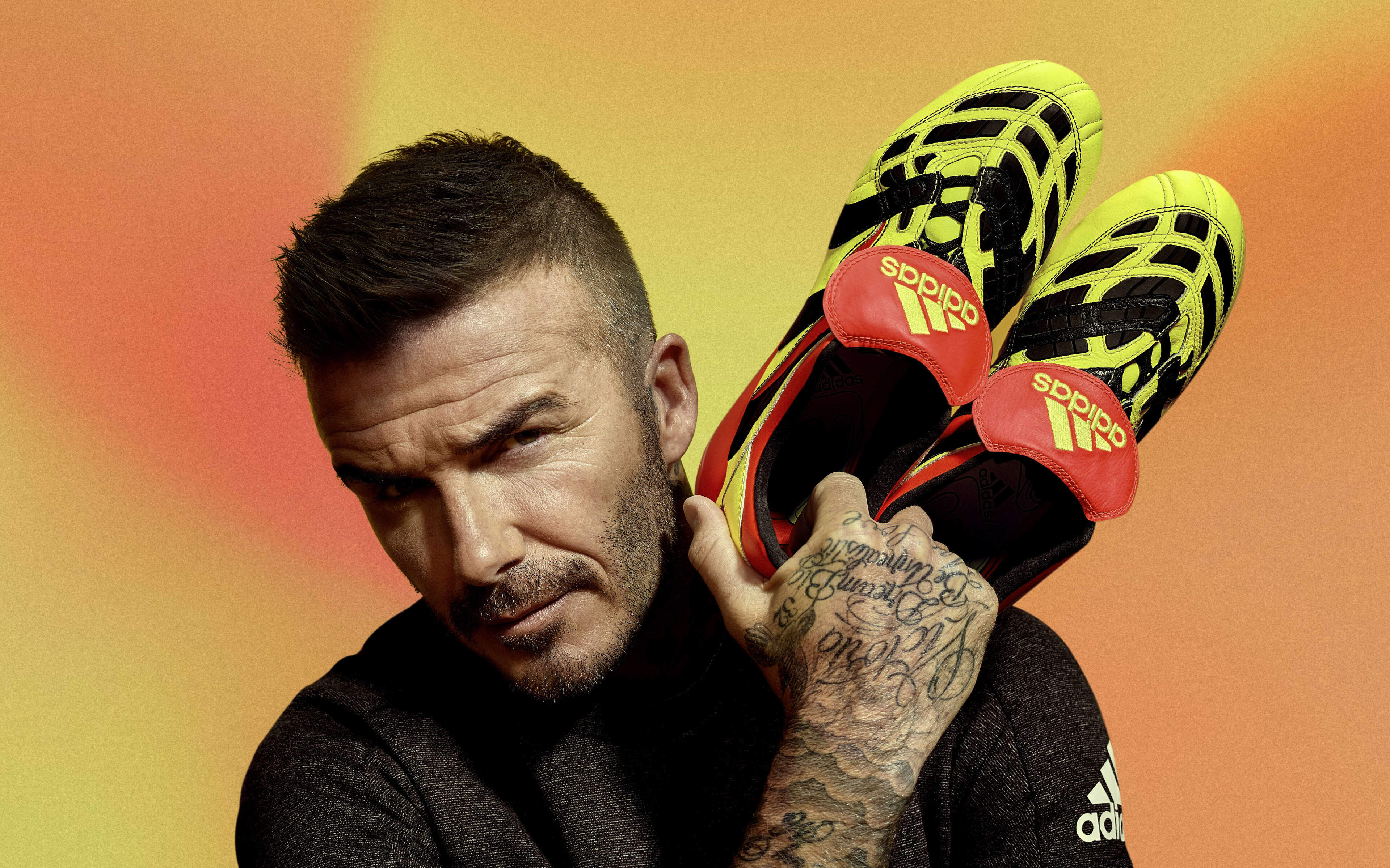 Лицо адидаса. Adidas David Beckham. Adidas David Beckham кроссовки. Бутсы адидас Дэвид Бекхэм. Тапочки David Beckham adidas.