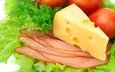 сыр, помидоры, балык, петрушка, листья салата