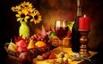 свечи, орехи, виноград, фрукты, яблоки, клубника, бокал, корзина, вино, стекло, свеча, бутылка, красное, земляника, натюрморт, вина, груши, красное вино, гайки, штопор, cвечи, cтекло