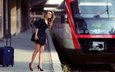девушка, блондинка, поезд, электричка, туфли, ждет, платформа