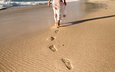 девушка, пляж, ноги, следы, прогулка