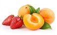 фрукты, клубника, ягоды, белый фон, абрикосы