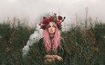 трава, девушка, розы, взгляд, волосы, венок, розовые волосы, alexandra cameron