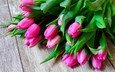 цветы, весна, букет, тюльпаны, розовые, деревянная поверхность