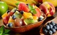 виноград, фрукты, клубника, ягоды, киви, черника, десерт, фруктовый салат