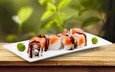суши, роллы, японская кухня