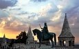 лошадь, облака, деревья, закат, закат солнца, башня, архитектура, статуя, король, венгрия, будапешт, старое здание.будапешт.венгрия, старое здание, закат.облака