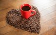 кофе, сердце, чашка, кофейные зерна, деревянная поверхность