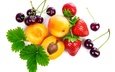 листья, ягода, фрукты, клубника, белый фон, вишня, абрикосы, крупным планом