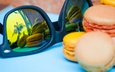 отражение, печенье, солнечные очки, макаруны
