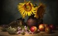 цветы, еда, фрукты, яблоки, предметы, стол, темный фон, кружка, букет, подсолнухи, ягоды, вишня, ваза, посуда, кувшин, натюрморт