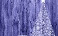 дерево, новый год, елка, текстура, зима, снежинки, подарки, звезда, доски, колокольчики, рождество, бант, коробки, сиреневый фон