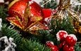 новый год, елка, хвоя, ветки, звезда, ягоды, шарик, праздник, рождество, елочные игрушки, мишура, новогодние украшения