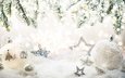 свет, снег, новый год, шары, хвоя, зима, ветки, блики, шарики, блеск, белые, звездочки, праздник, рождество, огоньки, светлый фон