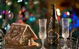 новый год, бутылка, бокалы, праздник, шампанское, столик, боке, пряничный домик