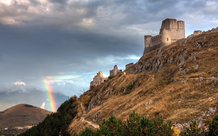 развалины, радуга, италия, rainbow and the castle, abruzzo italy, крепость, the ruins, rainbow, italy, fortress
