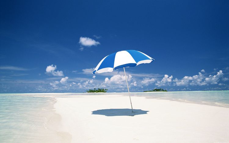 небо, пляж, океан, зонтик, тропики, облако. голубой, the sky, beach, the ocean, umbrella, tropics, cloud. blue