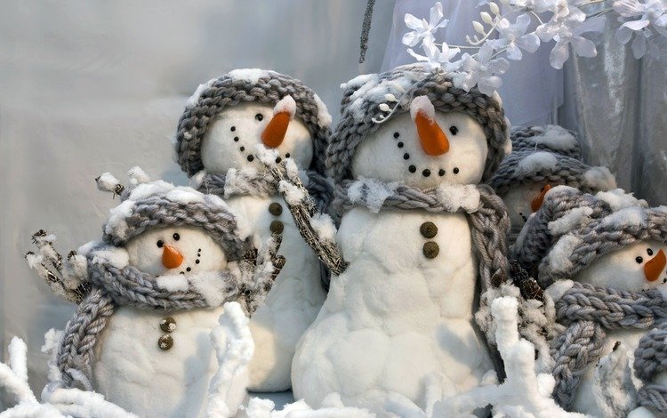 новый год, зима, серые, снеговики, white snowmans, весёлые, улыбчивые, шарфики, new year, winter, grey, snowmen, fun, smiling, scarves