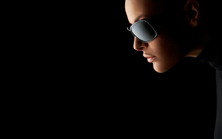 девушка, портрет, модель, профиль, черный фон, лицо, в чёрных очках, солнцезащитные очки, girl, portrait, model, profile, black background, face, black glasses, sunglasses