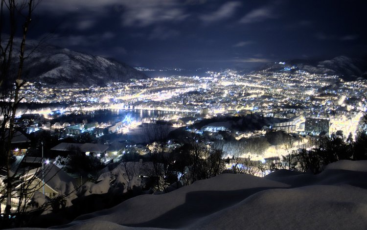 ночь, здания, огни, снег, зима, город, высота, дома, ночной город, night, building, lights, snow, winter, the city, height, home, night city