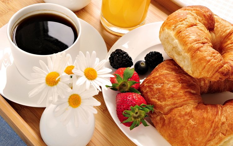 еда, клубника, кофе, завтрак, круасан, сок, food, strawberry, coffee, breakfast, croissant, juice