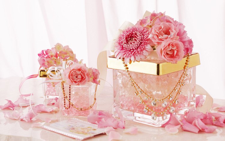 цветы, настроение, розовый, бусы, праздник, flowers, mood, pink, beads, holiday