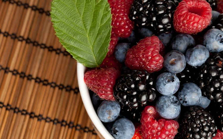 малина, ягоды, черника, ежевика, raspberry, berries, blueberries, blackberry