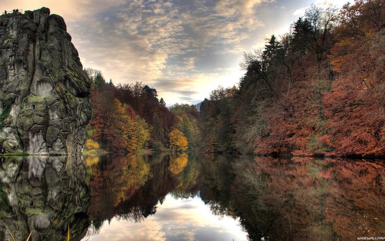 деревья, вода, озеро, скала, осень, trees, water, lake, rock, autumn