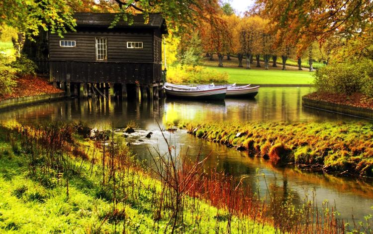 деревья, природа, осень, лодки, домик, небольшая речка, trees, nature, autumn, boats, house, a small river