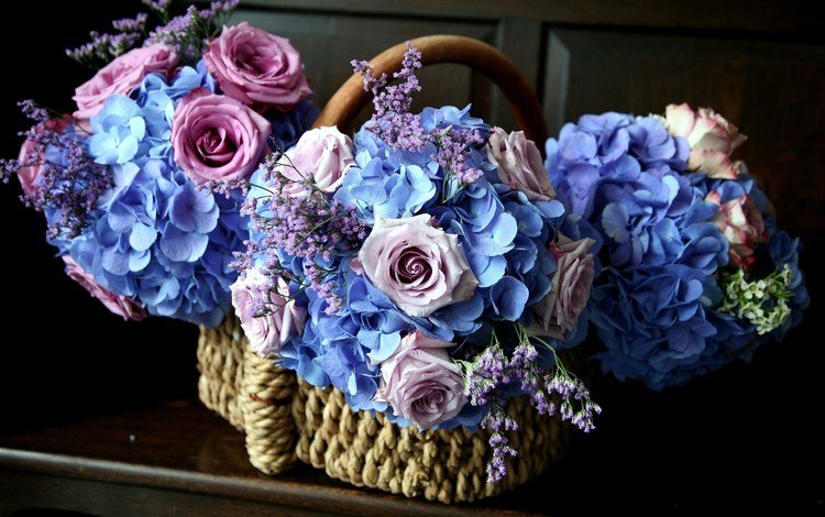 цветы, букеты, розы, корзина, cvety, rozovyj, goluboj, korzinka, rozy, gortenziya, гортензия, корзинка с цветами, flowers, bouquets, roses, basket, hydrangea, a basket of flowers