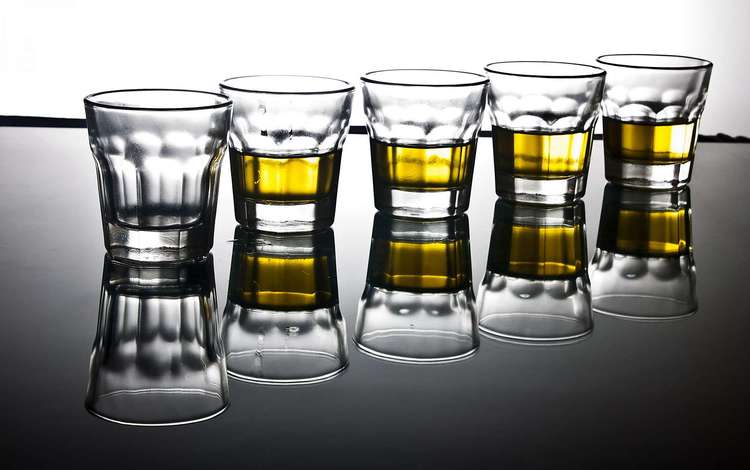 напитки, стаканы, алкоголь, коньяк, виски, алкогольные, drinks, glasses, alcohol, cognac, whiskey, alcoholic
