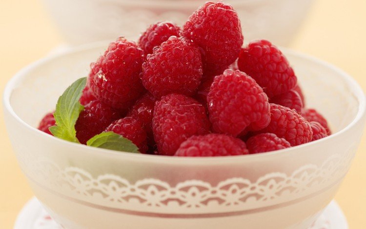 малина, ягода, красная, чашка, листики, сладкая, raspberry, berry, red, cup, leaves, sweet