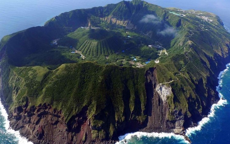 япония, вулканический остров аогасима, japan, volcanic island aogashima