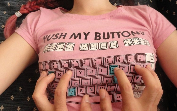 клавиатура, забавное изображение с девушкой на футболке к, изображена, а также, на футболке, написано _нажми на мои кнопки_, keyboard, funny picture with the girl on the shirt to, pictured, and, t-shirt, written name my knopki