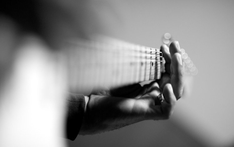 гитара, музыка, чёрно-белое, пальцы, аккорд, guitar, music, black and white, fingers, chord