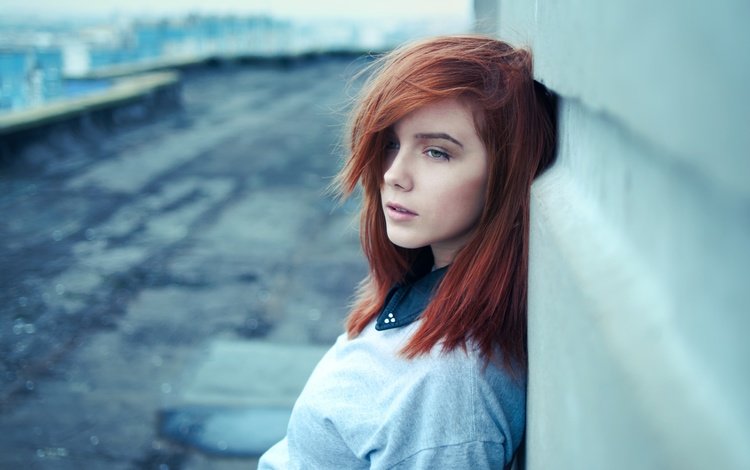 девушка, рыжеволосая, портрет, на крыше, взгляд, стена, рыжая, волосы, лицо, голубые глаза, girl, redhead, portrait, on the roof, look, wall, red, hair, face, blue eyes