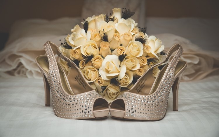 цветы, розы, букет, свадьба, туфли, flowers, roses, bouquet, wedding, shoes