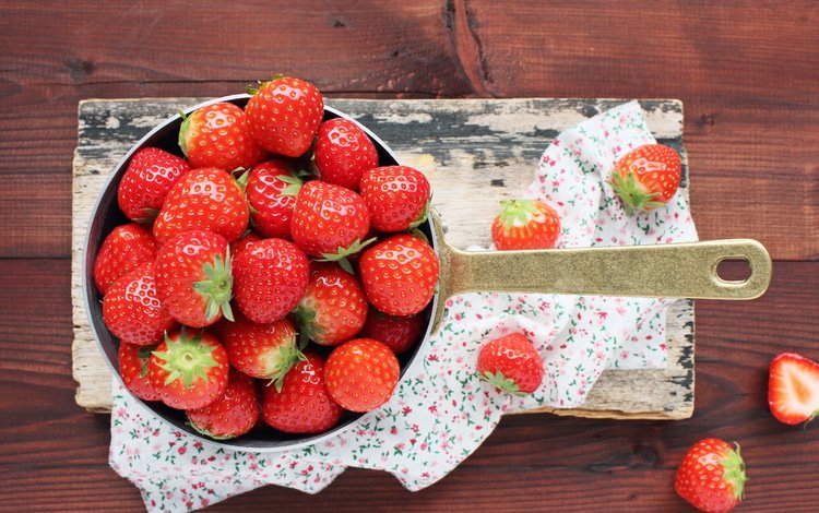ягода, клубника, ягоды, ковшик, berry, strawberry, berries, scoop