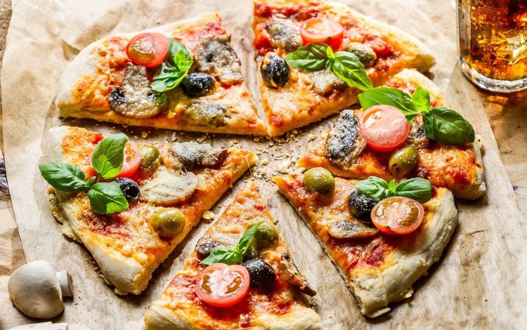 напиток, оливки, грибы, пицца, лёд, маслины, сыр, ломтики, стакан, кусочки, помидоры, drink, olives, mushrooms, pizza, ice, cheese, slices, glass, pieces, tomatoes