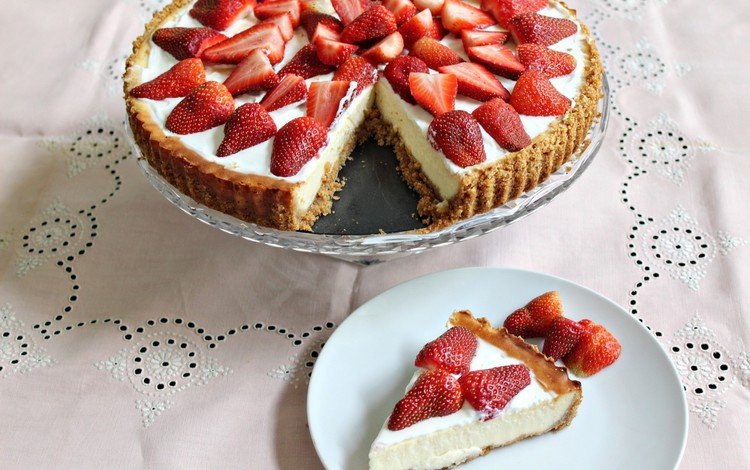 клубника, ягоды, сладкое, торт, десерт, скатерть, чизкейк, strawberry, berries, sweet, cake, dessert, tablecloth, cheesecake