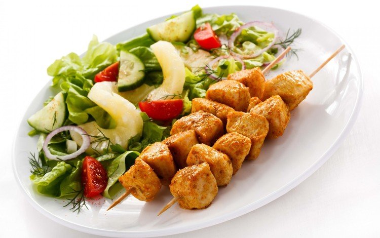 зелень, белый фон, овощи, мясо, тарелка, салат, шашлыки, greens, white background, vegetables, meat, plate, salad, kebabs