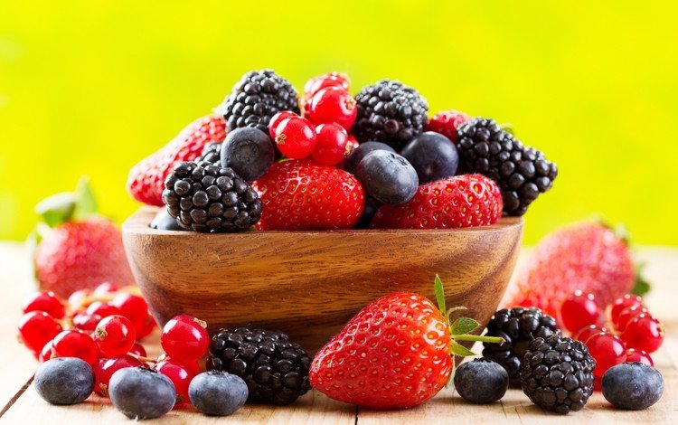 фон, клубника, ягоды, чашка, черника, ежевика, смородина, background, strawberry, berries, cup, blueberries, blackberry, currants