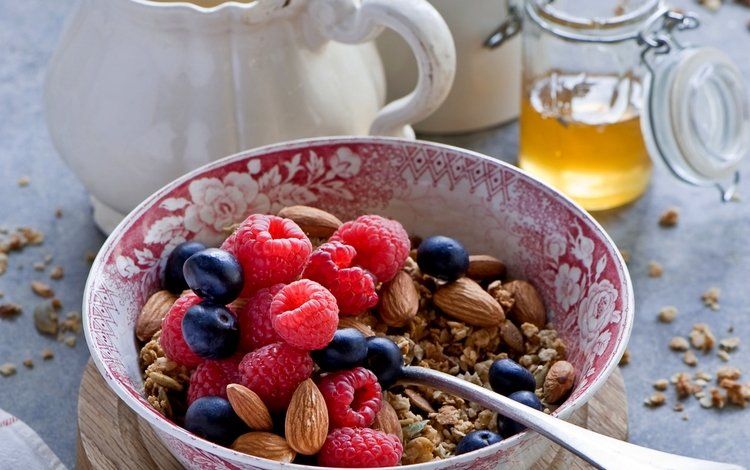 малина, ягоды, черника, завтрак, мед, миндаль, хлопья, мюсли, raspberry, berries, blueberries, breakfast, honey, almonds, cereal, muesli