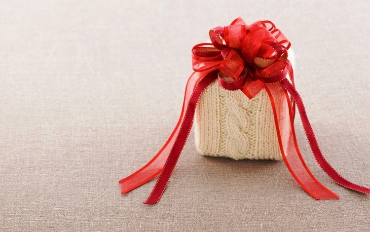 красный, ткань, лента, подарок, праздник, бант, коробочка, вязаная, red, fabric, tape, gift, holiday, bow, box, knitted