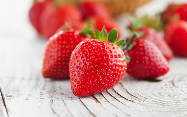 красная, клубника, спелая, ягоды, лесные ягоды, краcный, парное, сладенько, red, strawberry, ripe, berries, fresh, sweet
