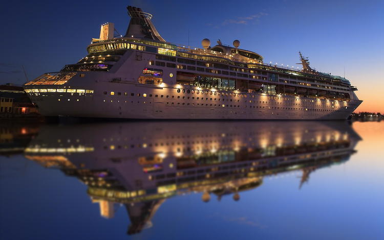огни, вода, вечер, отражение, лайнер, круизный корабль, lights, water, the evening, reflection, liner, cruise ship