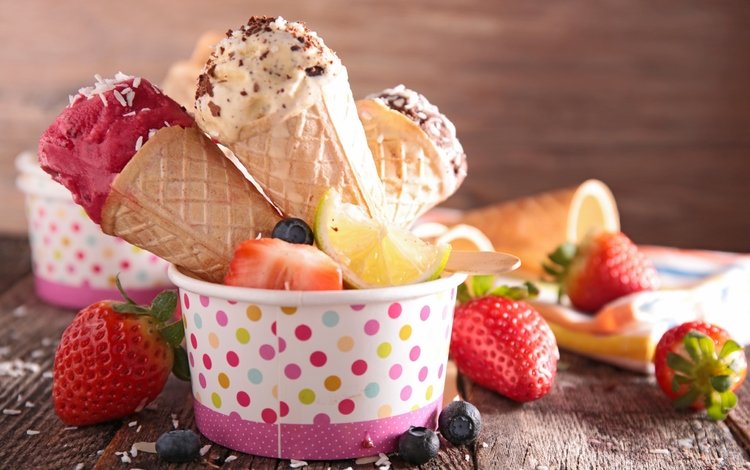 мороженое, клубника, ягоды, черника, сладкое, десерт, ice cream, strawberry, berries, blueberries, sweet, dessert