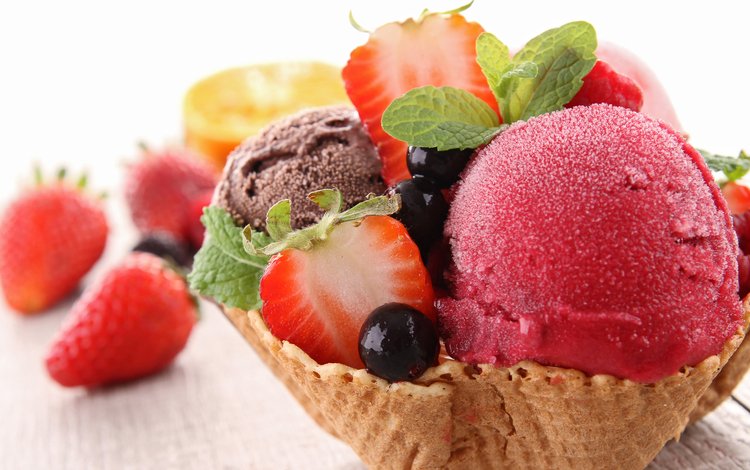 мороженое, клубника, ягоды, сладкое, десерт, смородина, ice cream, strawberry, berries, sweet, dessert, currants
