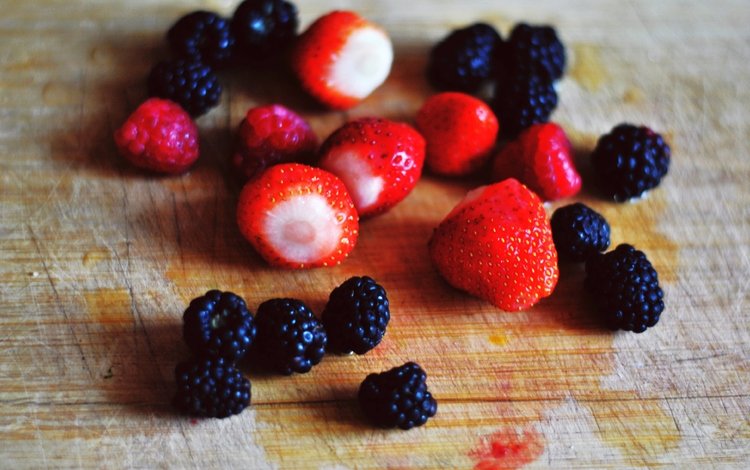 лето, клубника, ягоды, ежевика, summer, strawberry, berries, blackberry